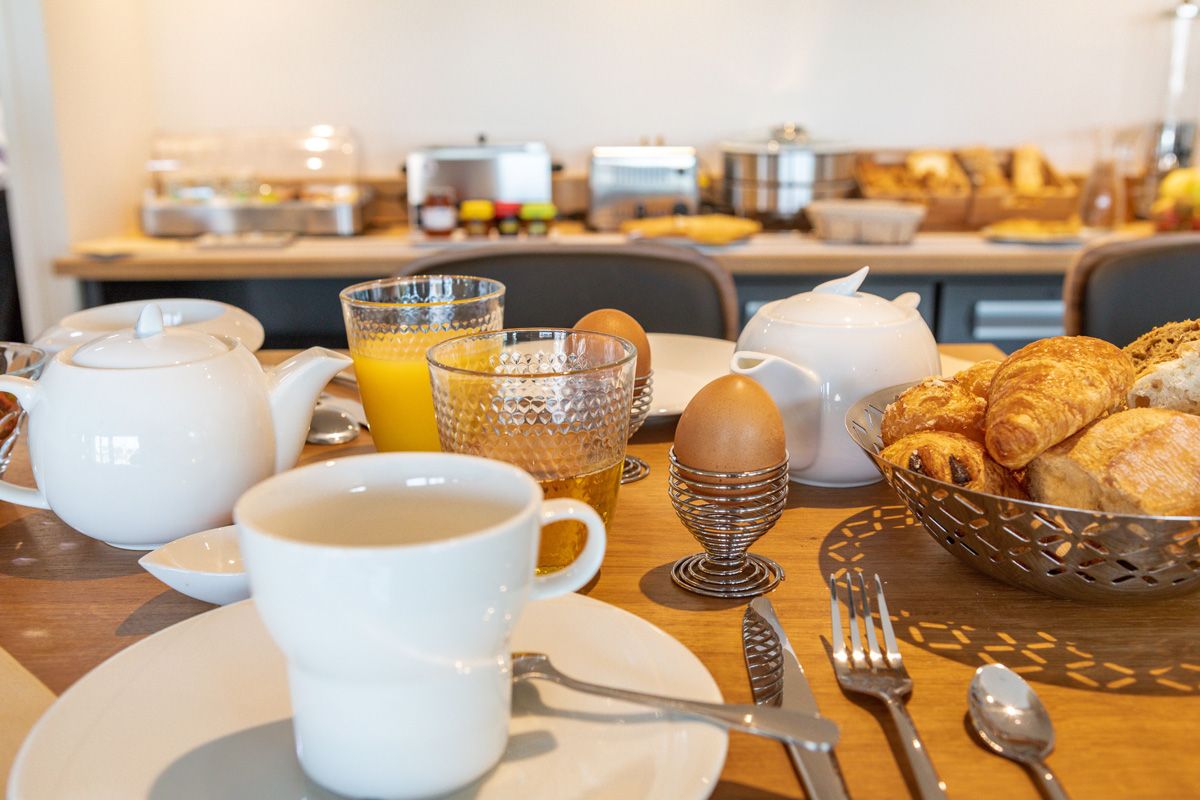 IN MARCH FREE WEEKEND BREAKFAST